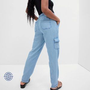 GAP Light Blue Cropped Pants